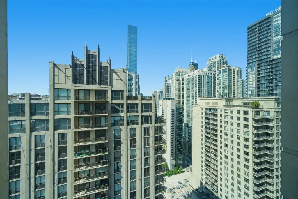 33 West Ontario Street Chicago IL 60611