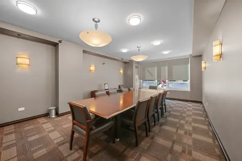33 West Ontario Street Chicago IL 60611