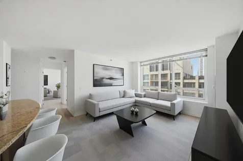 33 West Ontario Street Chicago IL 60611