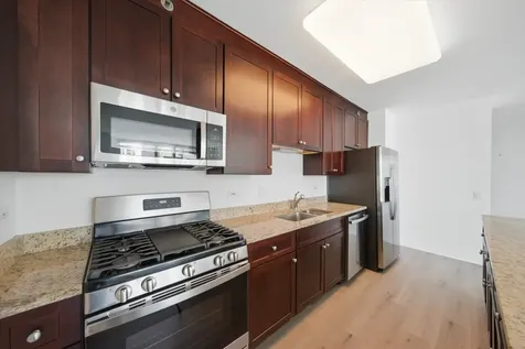 33 West Ontario Street Chicago IL 60611