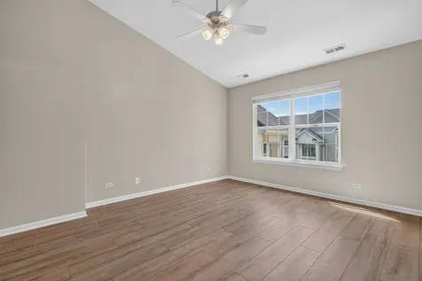 941 Summit Creek Drive Shorewood IL 60404