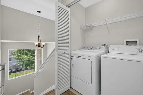 941 Summit Creek Drive Shorewood IL 60404