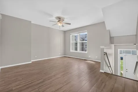 941 Summit Creek Drive Shorewood IL 60404