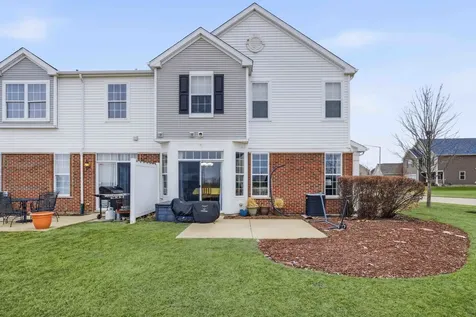 8412 Sawyer Court Joliet IL 60431