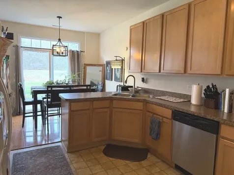 2554 Evergreen Circle Mchenry IL 60050