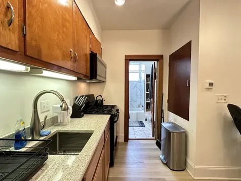 2821 West Shakespeare Avenue Chicago IL 60647