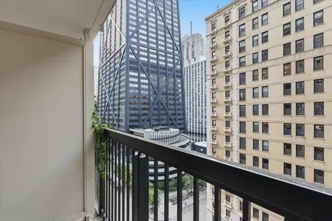 201 East Chestnut Street Chicago IL 60611