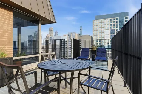 201 East Chestnut Street Chicago IL 60611