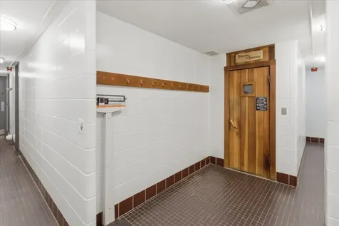 201 East Chestnut Street Chicago IL 60611