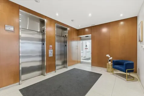 201 East Chestnut Street Chicago IL 60611
