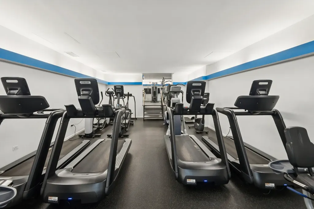 2800 North Lake Shore Drive Chicago IL 60657