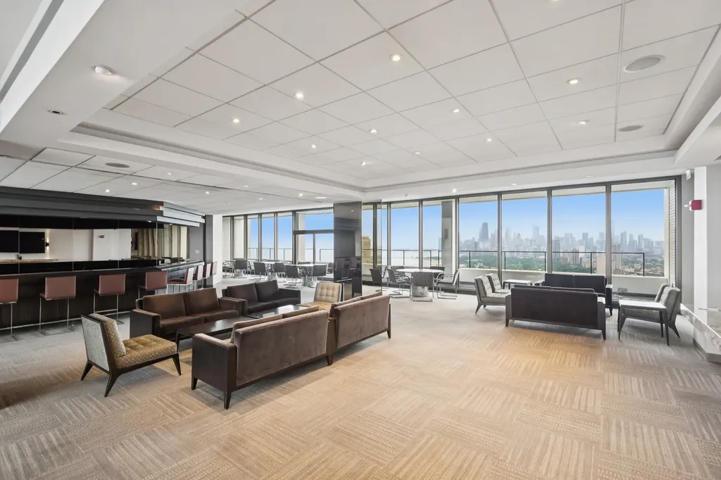 2800 North Lake Shore Drive Chicago IL 60657