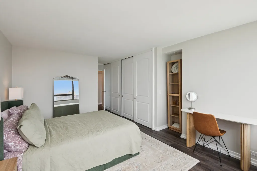 2800 North Lake Shore Drive Chicago IL 60657