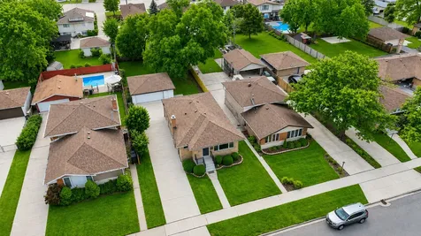 8818 South 55th Court Oak Lawn IL 60453