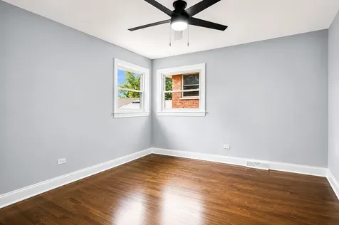 8818 South 55th Court Oak Lawn IL 60453