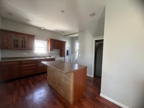 620 16TH Avenue East Moline IL 61244