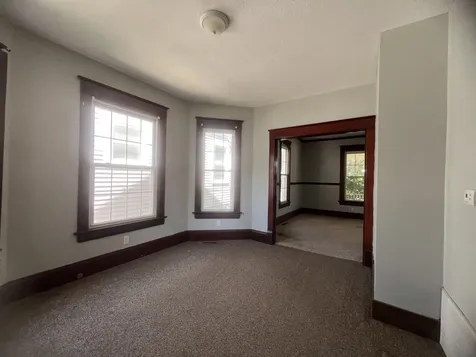 620 16TH Avenue East Moline IL 61244