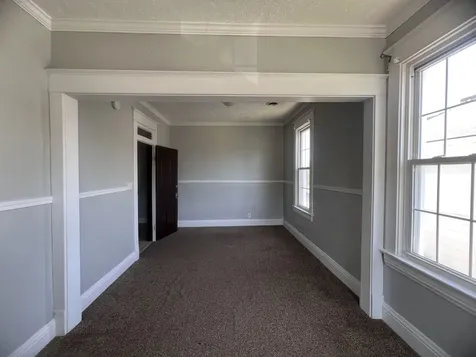 620 16TH Avenue East Moline IL 61244
