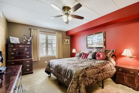 7710 Greenway Boulevard Tinley Park IL 60487