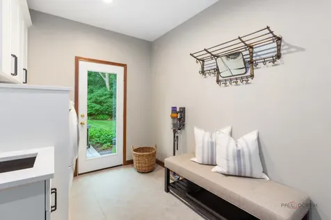 2145 Kenton Lane Libertyville IL 60048