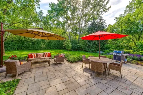 2145 Kenton Lane Libertyville IL 60048
