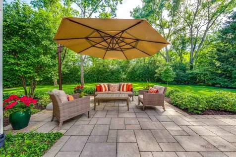 2145 Kenton Lane Libertyville IL 60048