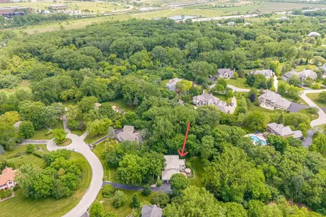 2145 Kenton Lane Libertyville IL 60048