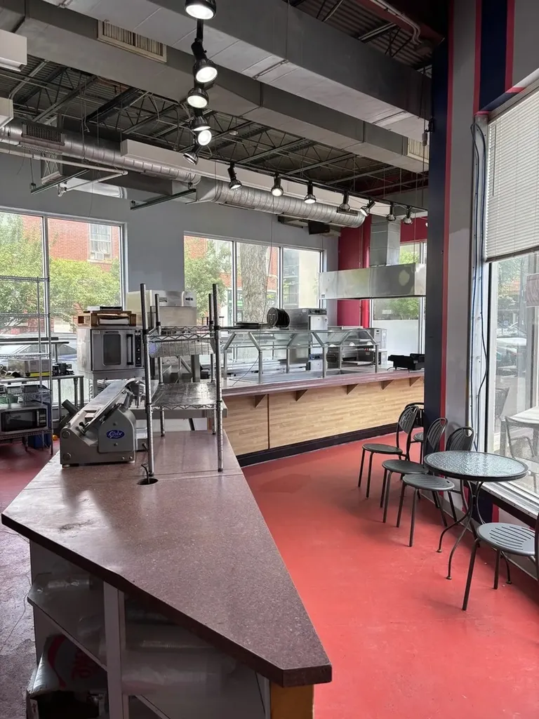 2010 North Damen Avenue Chicago IL 60647