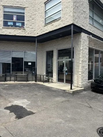 2010 North Damen Avenue Chicago IL 60647