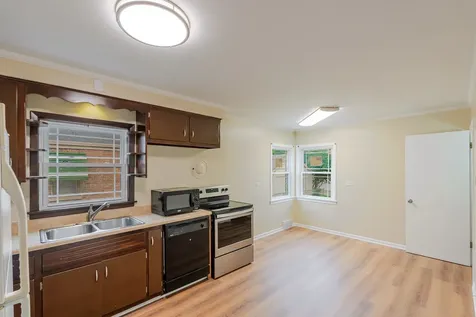 690 East Sibley Boulevard Dolton IL 60419