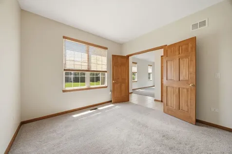 16340 Crescent Lake Drive Crest Hill IL 60403