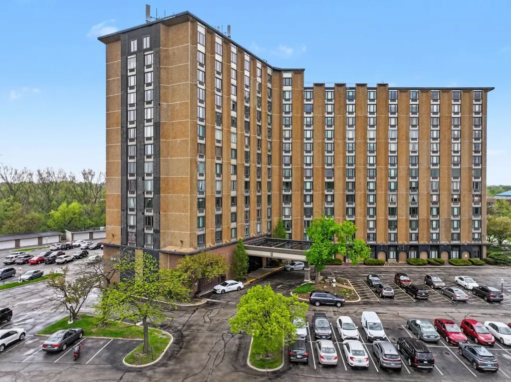 1 Renaissance Place Palatine IL 60067