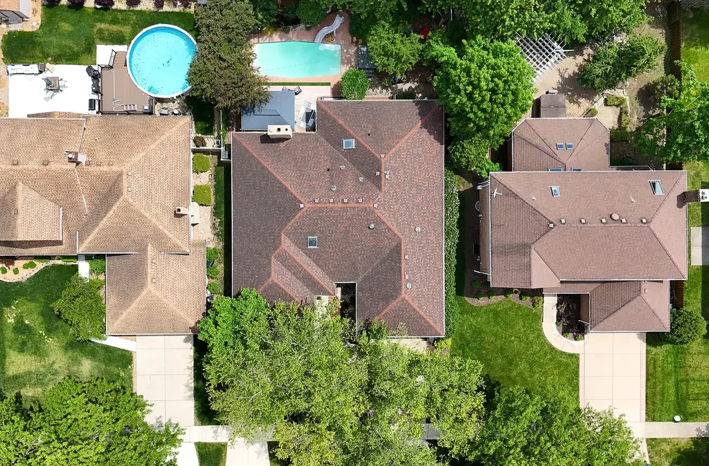 437 North Kevin Drive Addison IL 60101
