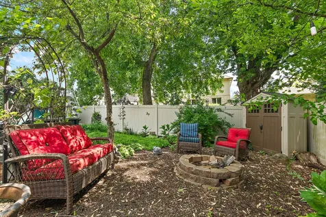 437 North Kevin Drive Addison IL 60101