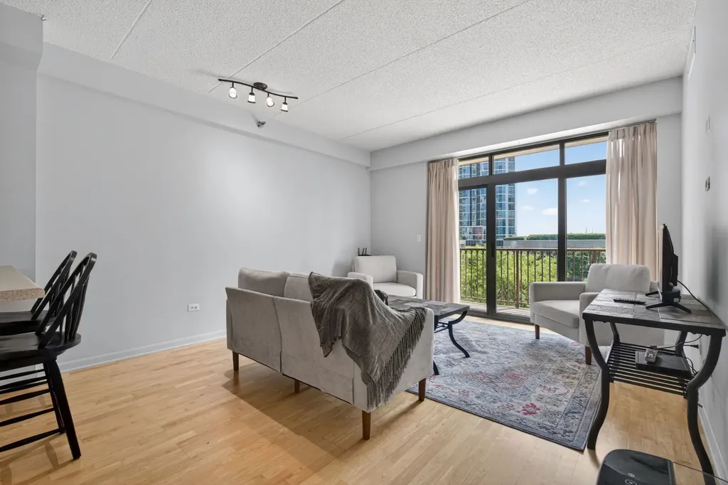 1250 South Indiana Avenue Chicago IL 60605
