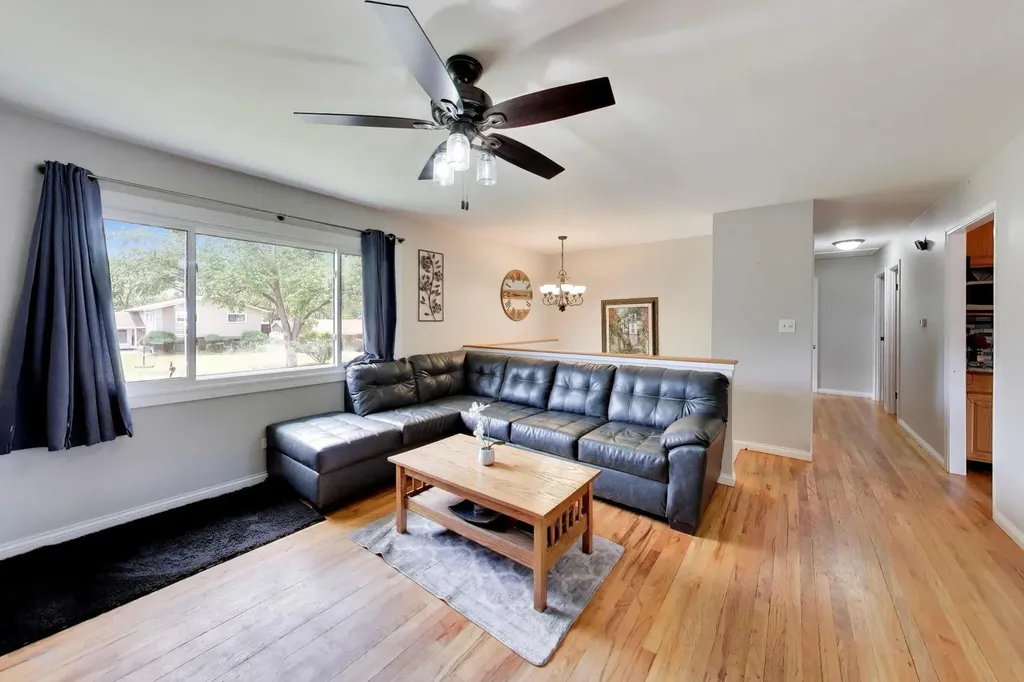 21W154 Everest Road Lombard IL 60148