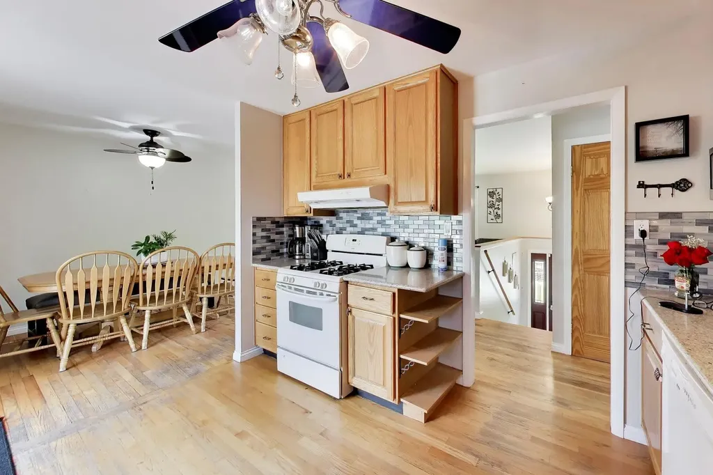 21W154 Everest Road Lombard IL 60148