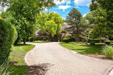 6450 Manor Drive Burr Ridge IL 60527
