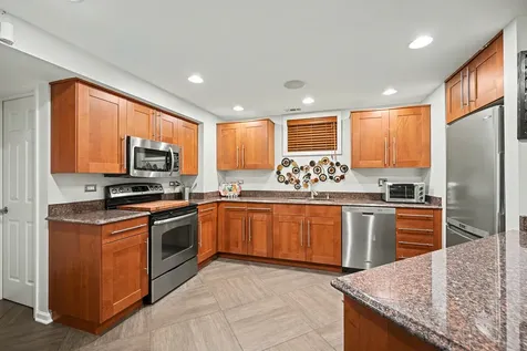 6450 Manor Drive Burr Ridge IL 60527