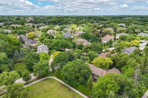 6450 Manor Drive Burr Ridge IL 60527