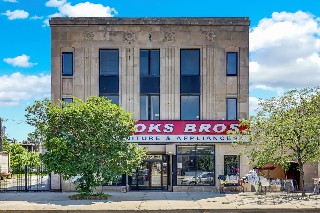 4231 West Madison Street Chicago IL 60624