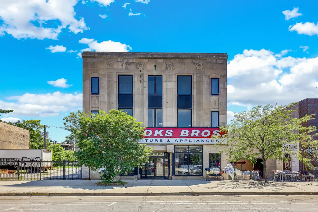 4231 West Madison Street Chicago IL 60624
