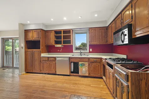 16154 85TH Avenue Tinley Park IL 60487