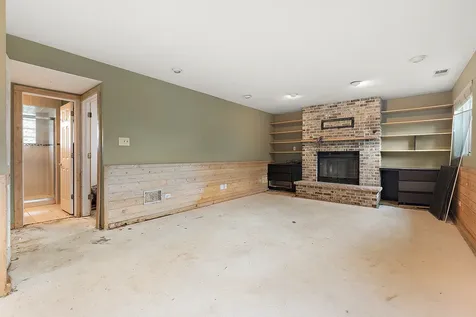 16154 85TH Avenue Tinley Park IL 60487