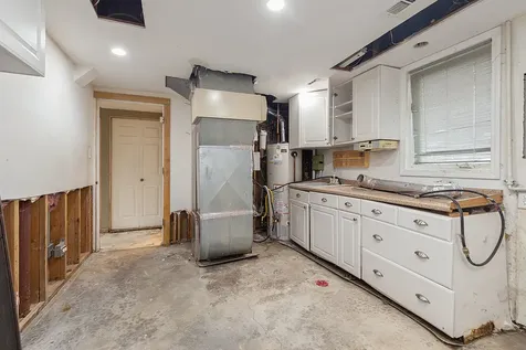 16154 85TH Avenue Tinley Park IL 60487