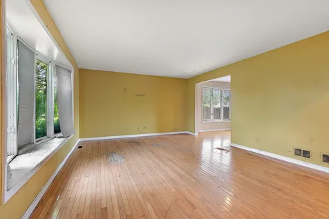 16154 85TH Avenue Tinley Park IL 60487