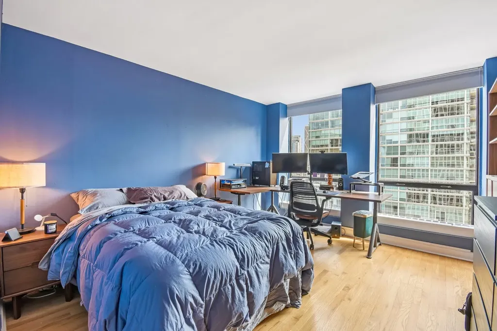 260 East Chestnut Street Chicago IL 60611