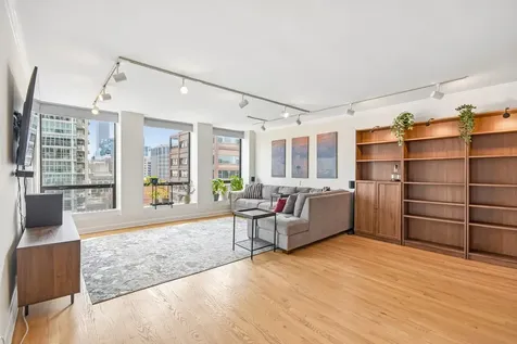 260 East Chestnut Street Chicago IL 60611