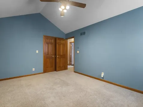 7593 Grace Drive Roscoe IL 61073