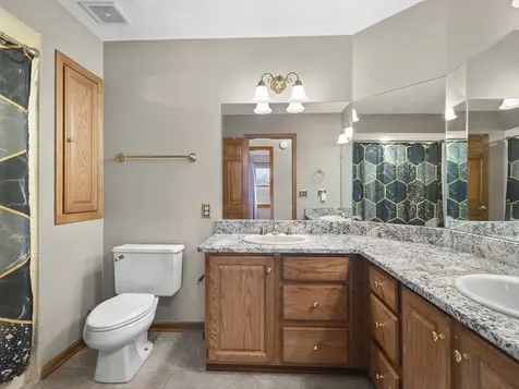 7593 Grace Drive Roscoe IL 61073